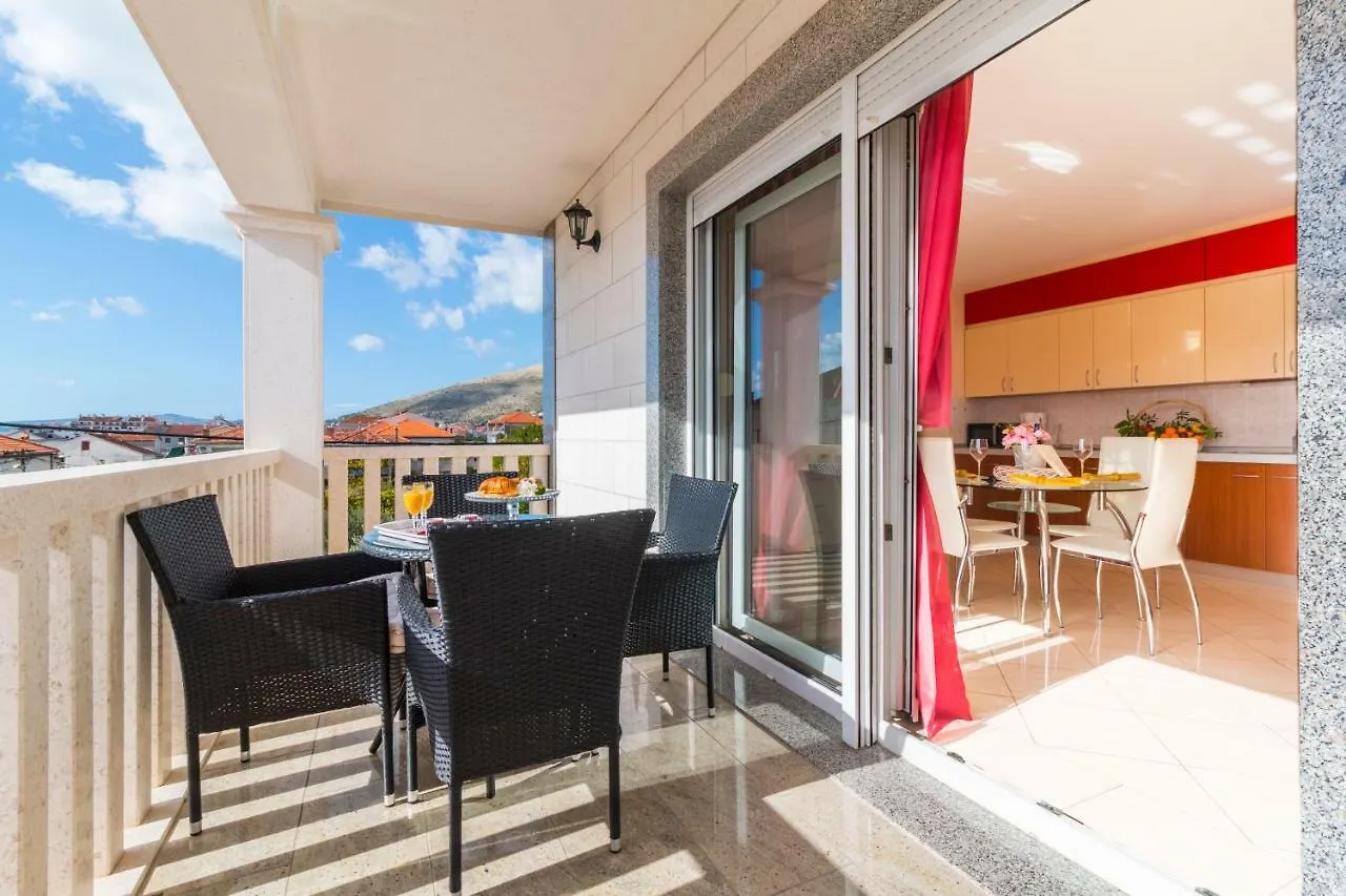 Apartments Jozic Trogir Croatia