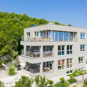 House 61 Sveta Marina