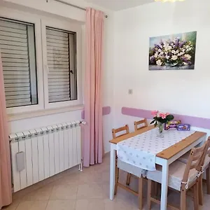 Tonka Apartament