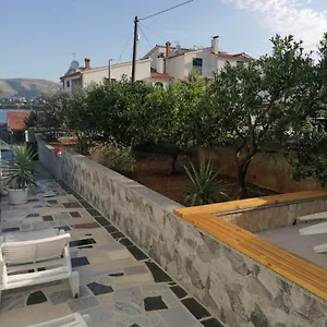 Slavica Trogir