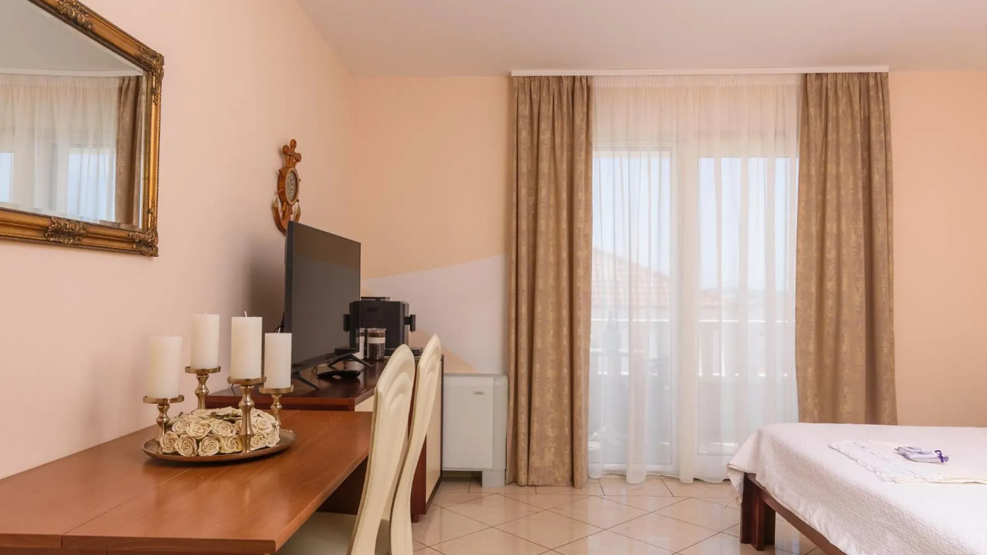 Apartments Jozic Traù